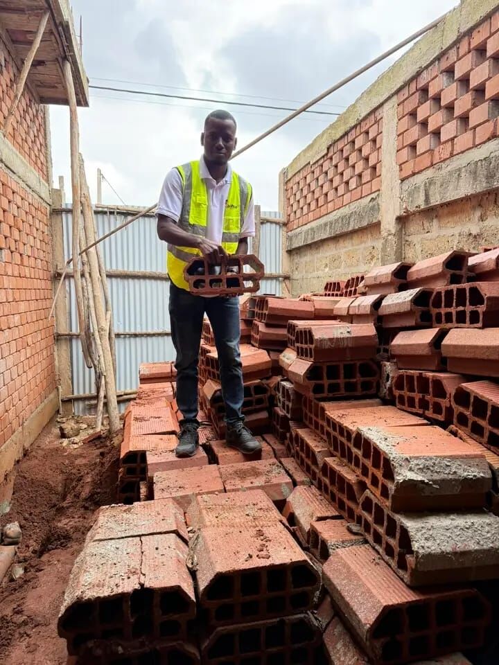 Matériaux de construction prêts à être livrés